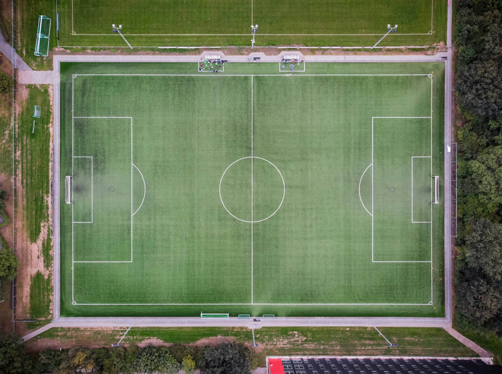 Futbol sahasının havadan görünümü — temsili fotoğraf.
